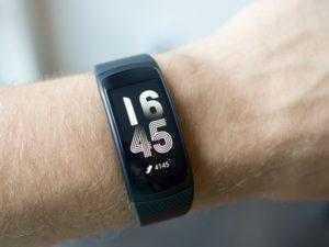 Samsung-Gear-Fit-2-300x225.jpg