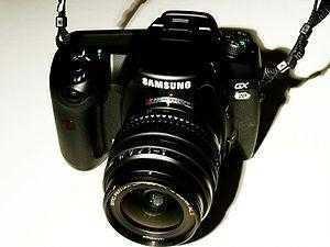 300px-Samsung_GX-20.jpg