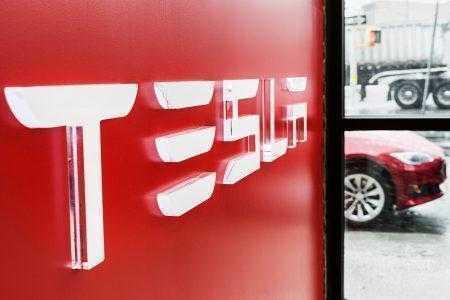 Массовое производство Tesla Model Y начнется в 2020 году, тестовое — в 2019. Платформа будет «совершенно другой», чем у Model 3