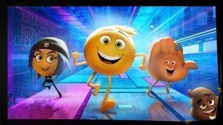 Опубликован первый полноценный трейлер мультфильма о смайликах «Эмодзи: Фильм» / The Emoji Movie