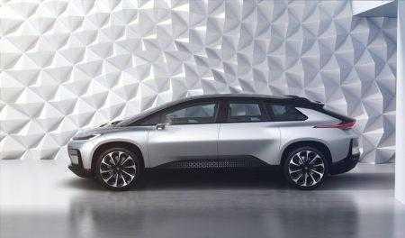Стартап Faraday Future выпустил очередной показушный ролик о своем первом серийном электромобиле FF 91