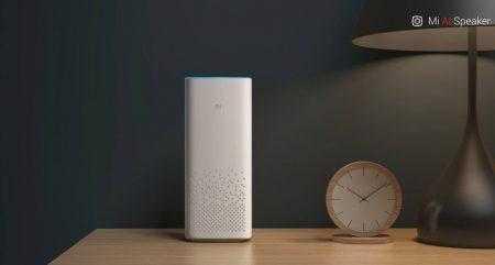 Умная акустическая система Xiaomi Mi AI Speaker стоит около $44