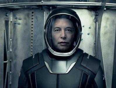 Илон Маск показал первый скафандр SpaceX, который уже прошел испытания в вакууме
