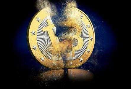 Биткоин разделился на две валюты: классический биткоин (BTC) и Bitcoin Cash (BCC)