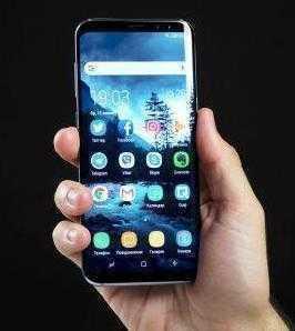 Samsung представил в Украине лимитированную версию Galaxy S8+ Blue. Что в нём особенного?