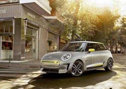 BMW показала концептуальные изображения электромобиля Mini