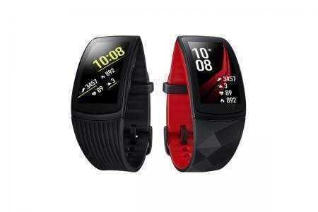 Новый умный браслет Samsung Gear Fit2 Pro умеет отслеживать плавание и выдерживает погружения в воду на глубину до 50 м