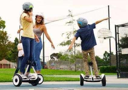 Segway представила новые гироскутеры miniLITE и miniPLUS по цене от 12 тыс. грн