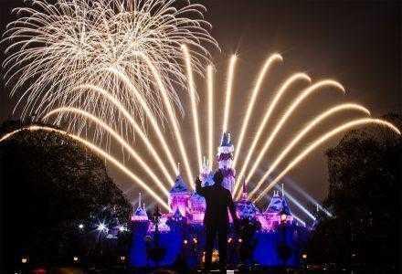 Система Feeling Fireworks дает возможность слабовидящим людям «почувствовать» фейерверк кончиками своих пальцев